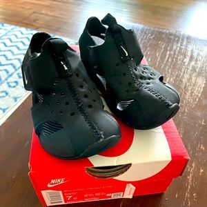 Nike Sunday Protect 2 Size 7C or 7T- Gently Used
